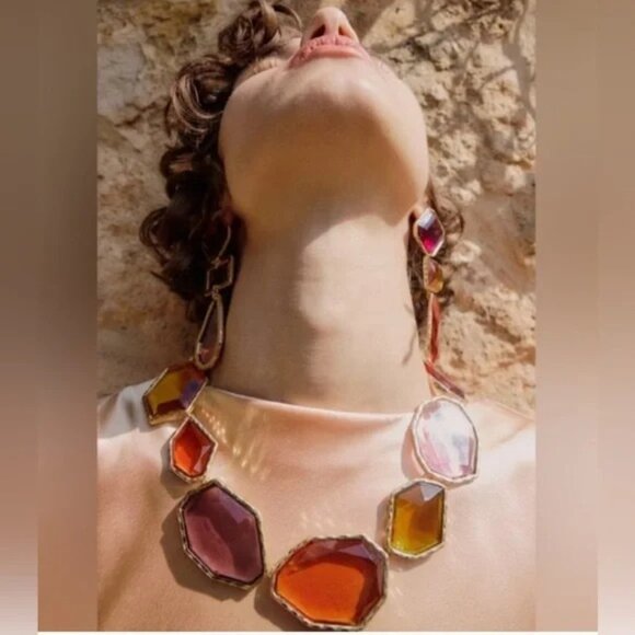 New Zara Chunky Geometric Resin Necklace - Picture 3 of 6